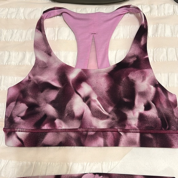 💜🤍LULULEMON MATCHING SET💜🤍 - Picture 2 of 5